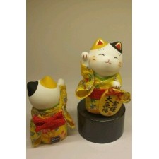 Lucky Cat with Yellow Kimono
